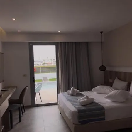 Aparthotel Sunshine 3*