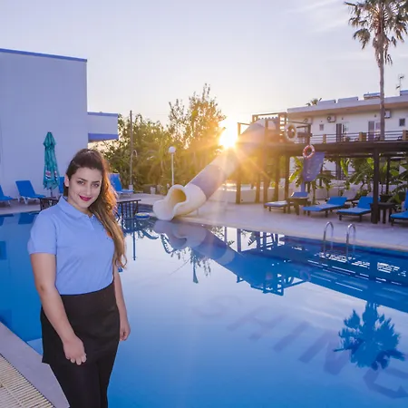 Aparthotel Sunshine 3*