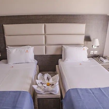 Sunshine Aparthotel 3*