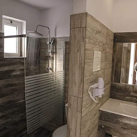 Sunshine Tigkaki (Kos)