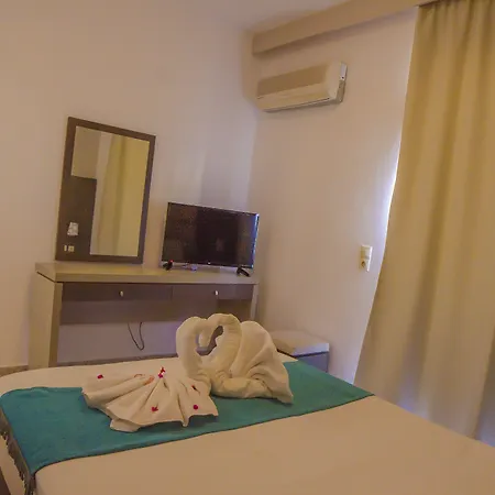 Sunshine Aparthotel 3*