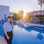 Apart-hotel Sunshine 3*