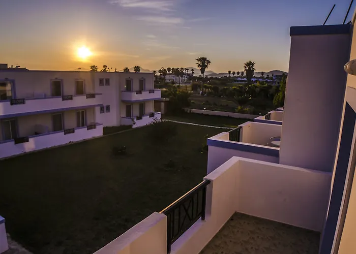 Aparthotel Sunshine 3*