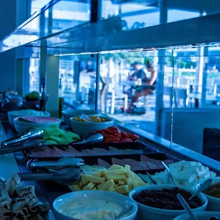 Ξενοδοχείο με διαμερίσματα Sunshine 3*